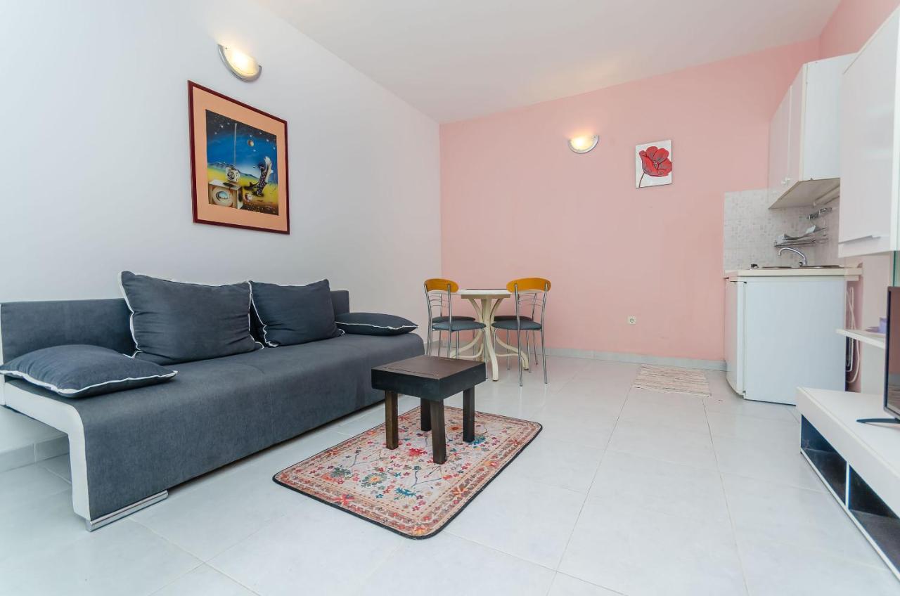 Apartments Zdenka Donji Okrug  Extérieur photo