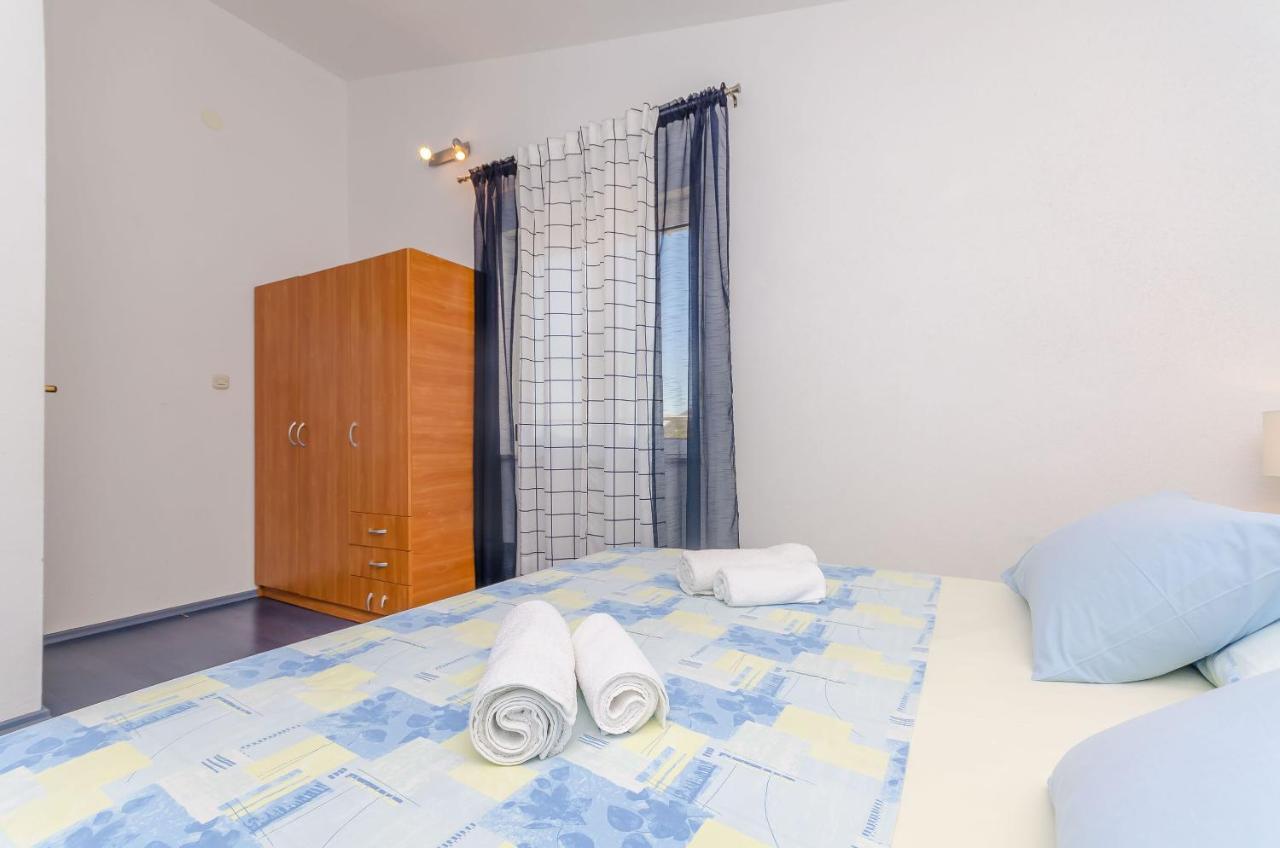 Apartments Zdenka Donji Okrug  Extérieur photo