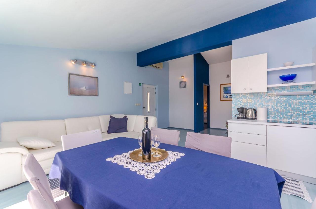 Apartments Zdenka Donji Okrug  Extérieur photo